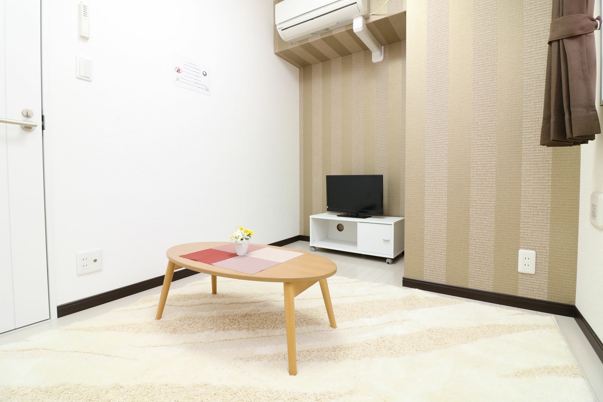 Hg Cozy Hotel No 18 島之内 Осака Экстерьер фото