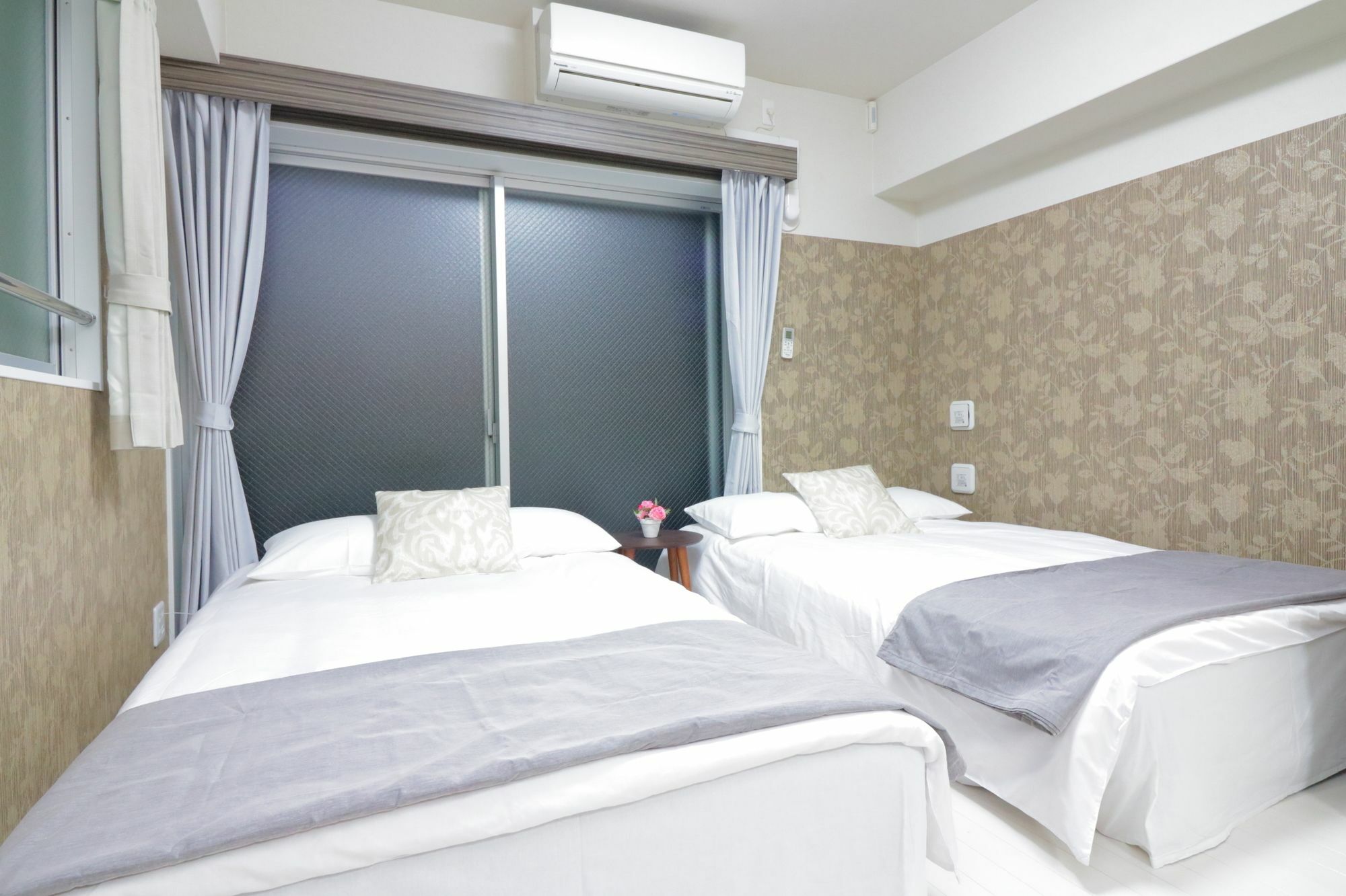 Hg Cozy Hotel No 18 島之内 Осака Экстерьер фото